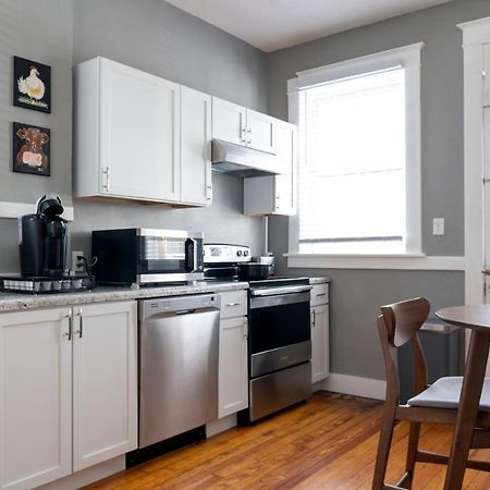 Updated 3 Bedroom Unit With Balcony! Cape Girardeau Eksteriør billede