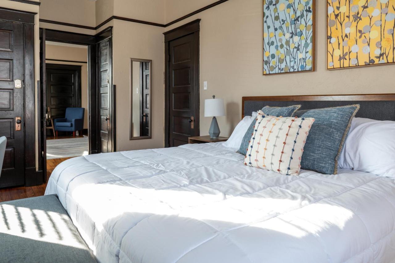Updated 3 Bedroom Unit With Balcony! Cape Girardeau Eksteriør billede
