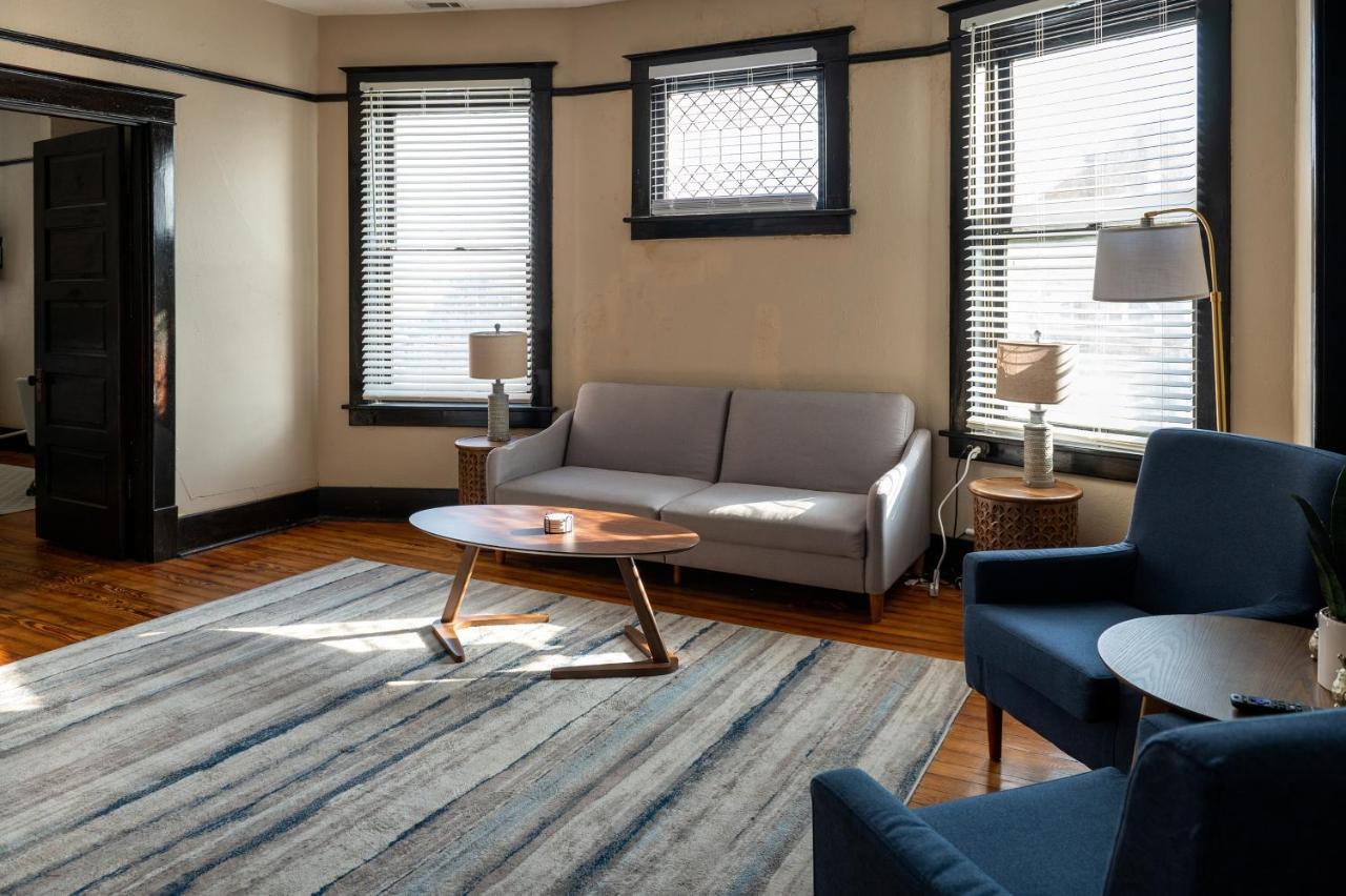 Updated 3 Bedroom Unit With Balcony! Cape Girardeau Eksteriør billede