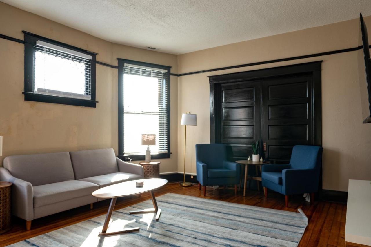 Updated 3 Bedroom Unit With Balcony! Cape Girardeau Eksteriør billede